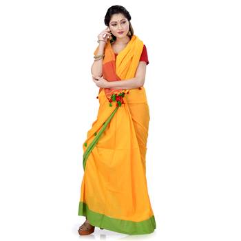 Green hand woven cotton saree with blouse 3