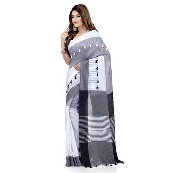 Black hand woven cotton saree with blouse 3