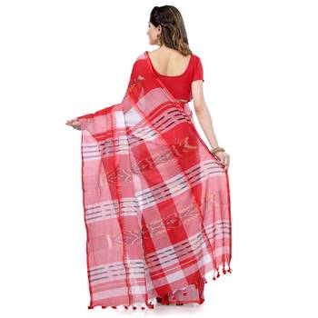 Red hand woven cotton saree  2