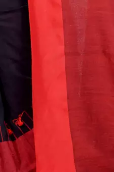 Red hand woven cotton saree with blouse