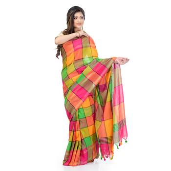 Green hand woven cotton saree with blouse 5