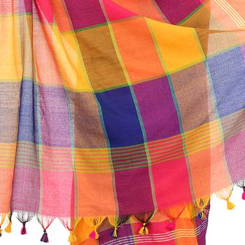Yellow hand woven cotton saree with blouse 5
