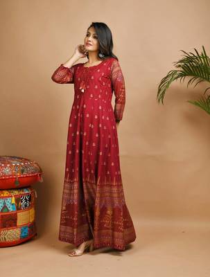 KAAJH Red Gold Printed Rayon Anarkali Kurta 2