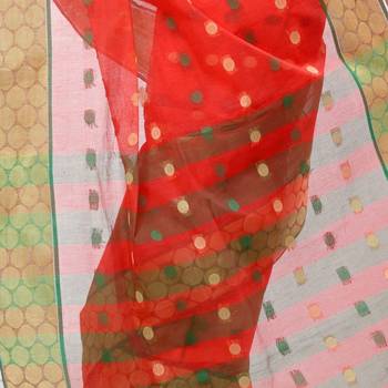 Red hand woven cotton saree  4