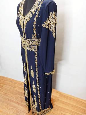 Navy blue Moroccan Kaftan With Sun-proof hijab 2