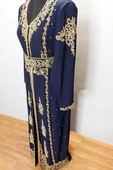Navy blue Moroccan Kaftan With Sun-proof hijab
