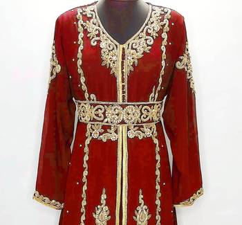 Maroon Moroccan Kaftan With Sun-proof hijab 3