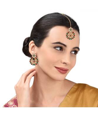Multicolour Stone Studded Maang Tikka With Earring Set 5