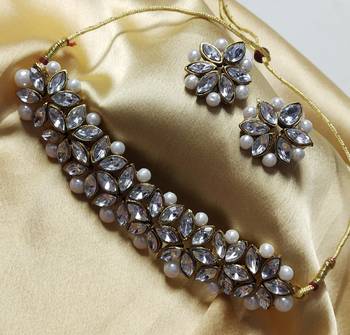 Designer Kundan Pearl Choker Jewelry Set 1