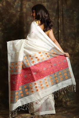 White woven pure matka silk saree with blouse 3