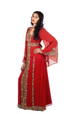 Red Copper beads Moroccan Kaftan With Sun-proof hijab 3