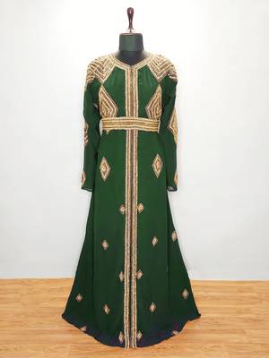 Bottle Green Diamond Design Moroccan Kaftan with Sun-proof hijab 2