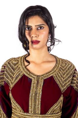Marron Diamond Design Moroccan Kaftan With Sun-proof hijab 1