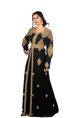 Black Diamond Design Moroccan Kaftan with Sun-proof hijab 3