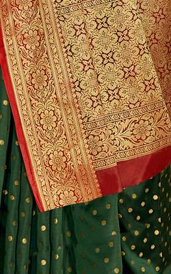 Dark green woven silk saree with blouse 3