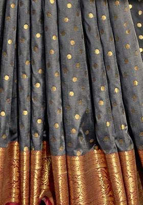 Grey woven silk saree with blouse 3