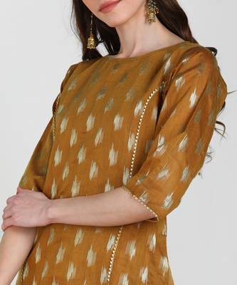 SWAGG INDIA Womens Wear Chaderi Brocade Beige Kurti 3