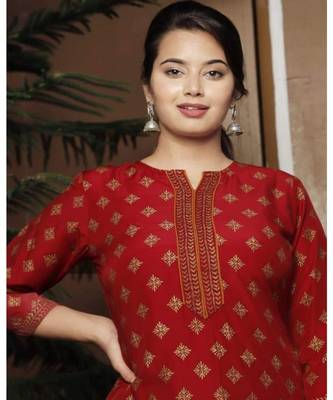Maroon  Women's  Rayon Gold Printed  Kurti Palazzo Set 2