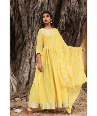linen cotton gown with chiffon dupatta alongwith hand gota work on dupattas 1