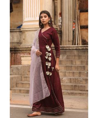 pure jaam silk gown in angrakha style along with pure organza dupatta with complete hand work 5