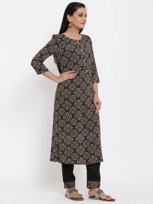 Ardozaa Womens Chanderi Foil Print Straight Kurta Pant Set (Multicolor) 5