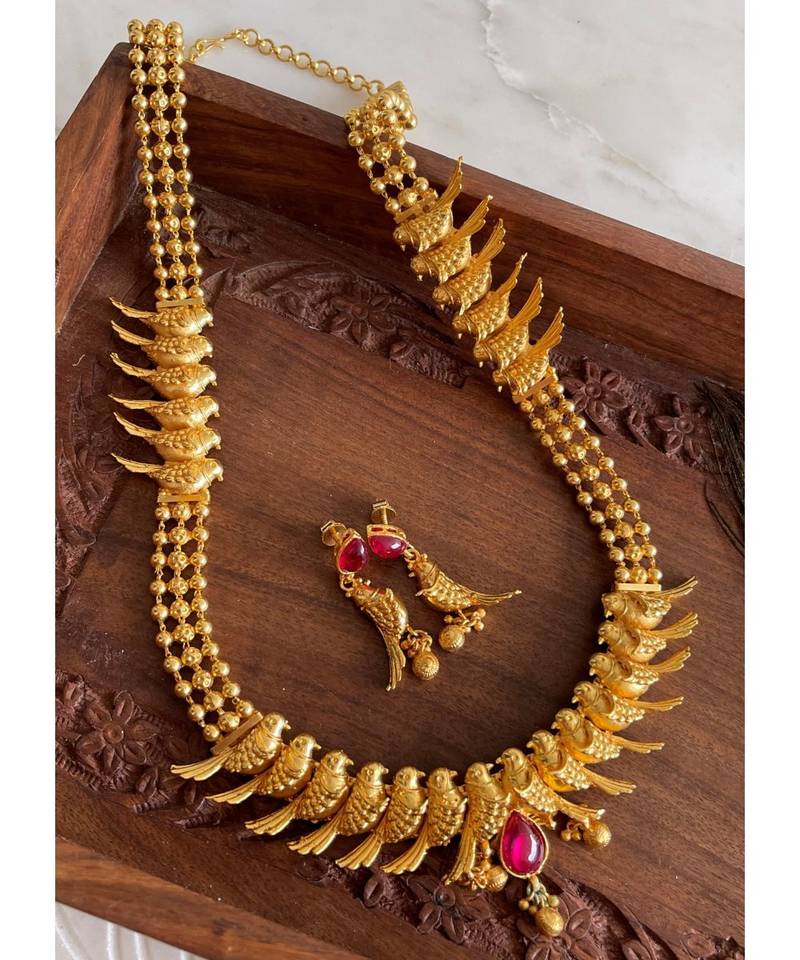 Royal antique gold tone kemp parrot haar set-Dj07881