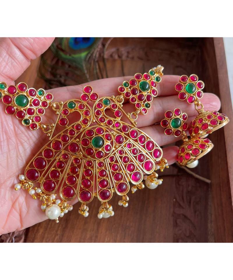 Beautiful Antique Kemp Green Stone Peacock Pendant Necklace Set  Dj16327