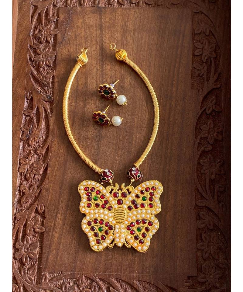 Beautiful Kemp Green Butterfly Designer Temple Necklace Set Dj19885