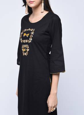 Black embroidered cotton long-kurtis 3
