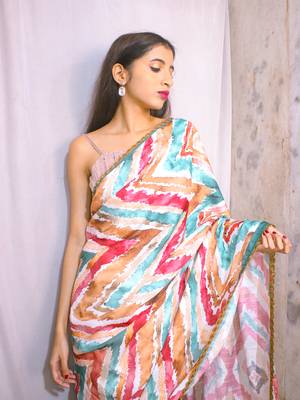 Red & Green Spin Blended Linen Satin Digital Printed Saree 5