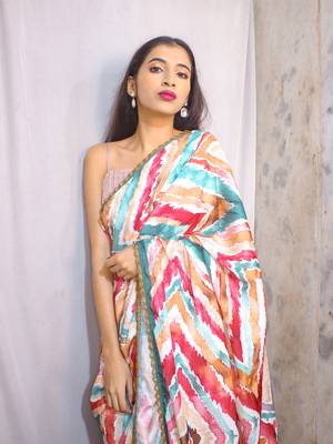 Red & Green Spin Blended Linen Satin Digital Printed Saree 6