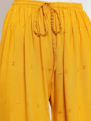 Mustard embroidered rayon palazzo-pants 5
