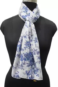 DesiButik Trends Beautiful Muslin Fabric White  Printed women scarf/Stoles With Tassels