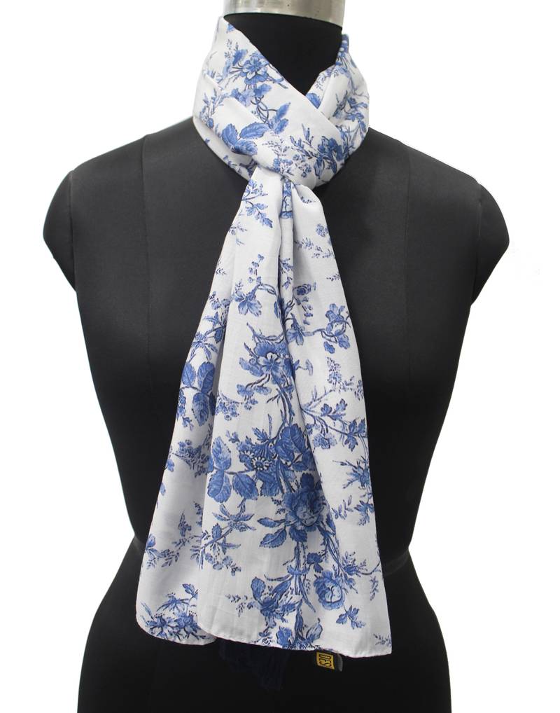 DesiButik Trends Beautiful Muslin Fabric White  Printed women scarf/Stoles With Tassels