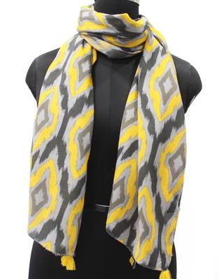 DesiButik Trends Decent Muslin Fabric Multicolor Printed women scarf/Stoles With Tassels 1