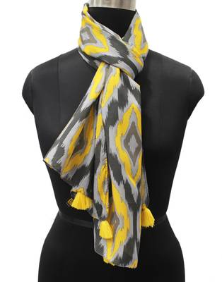 DesiButik Trends Decent Muslin Fabric Multicolor Printed women scarf/Stoles With Tassels 2
