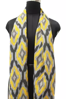 DesiButik Trends Decent Muslin Fabric Multicolor Printed women scarf/Stoles With Tassels