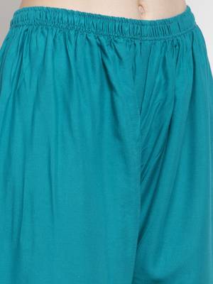 Turquoise printed rayon palazzo-pants 5