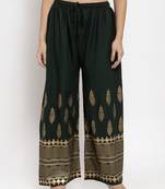 Green printed rayon palazzo-pants