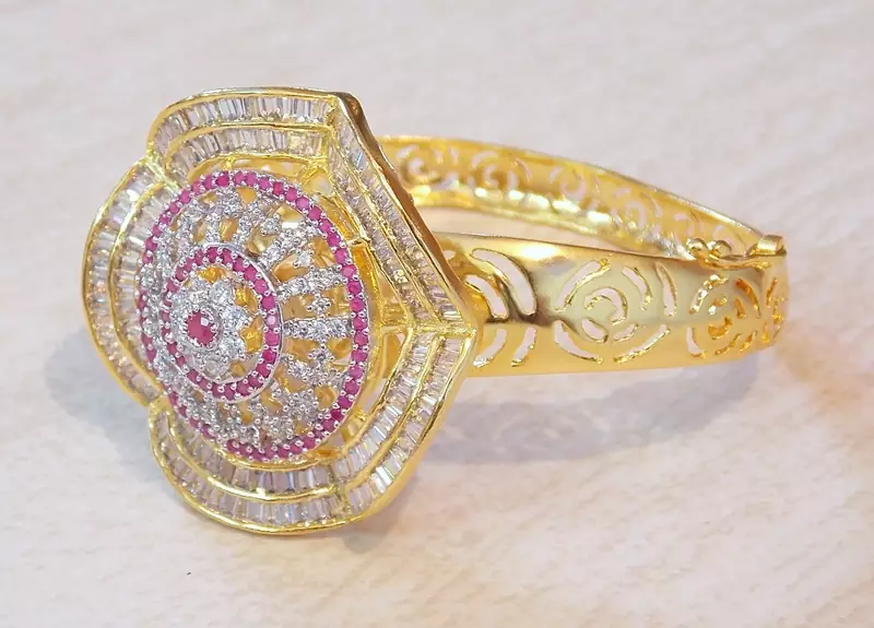 FINE CZ RUBY STUD BRACELET