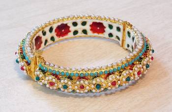 Traditional Jadau Navrattan Bangle 1