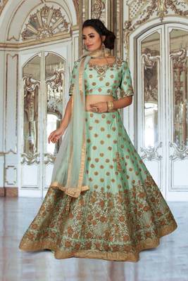 Pista-Green Machine Work Silk Ethnic With Blouse 4
