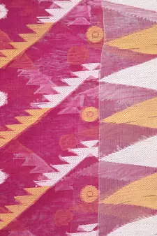 Magenta Hand Woven Pure Cotton Saree Without Blouse