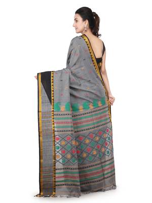 Grey hand woven pure cotton saree with blouse 3