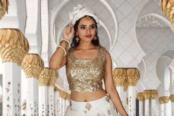 White Embroidered Silk Readymade Lehenga Cholis 5