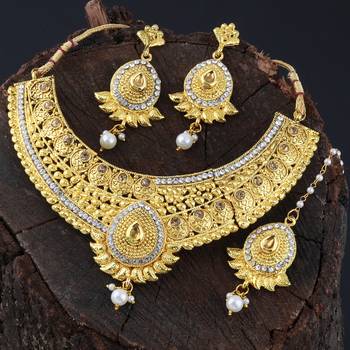 SILVER SHINEExculsive Traditional Gold Plated Designer Choker Set Jewellery Set For Women Girls 2