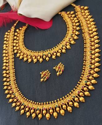 Gold necklace-sets 1