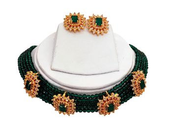 Multicolor chokers 1