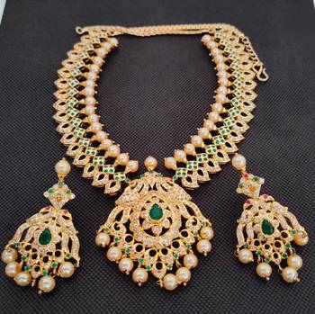 Green south-indian-jewellery 2