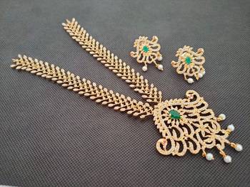 Green south-indian-jewellery 1
